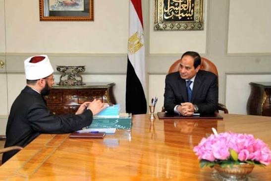 السيسي يوجه بمواصلة تحسين أحوال الأئمة وتعزيز برامج تدريب الدعاة 