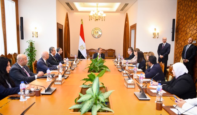 وزير الخارجية يبحث مع برنامج الأمم المتحدة الإنمائي دعم التنمية في مصر وتحضيرات مؤتمر إعمار غزة