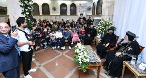 البابا تواضروس يزور كنيسة القديس بشنونة بمصر القديمة ويتفقد بيت للطلبة المغتربين وبيت ضيافة مرضى الأورام