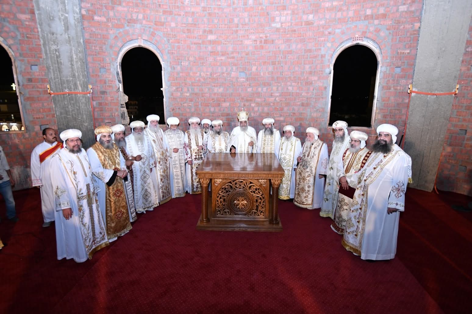 البابا تواضروس يدشن مذابح 