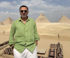 سفير الإمارات: مصر لا تعرض التاريخ فقط بل تعيشه كل يوم أمام أهرامات الجيزة