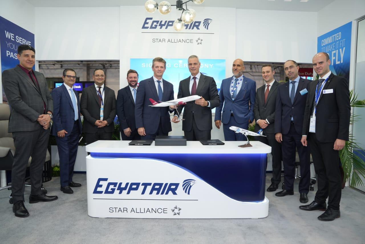 مصر للطيران توقع اتفاقية بيع وإعادة استئجار ثلاث طائرات أيرباص A350-900 مع 
