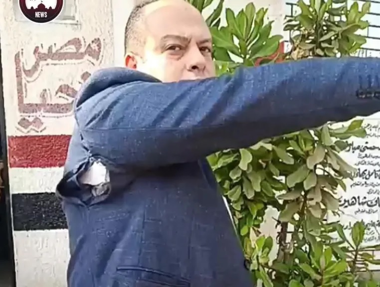 الوطنية للانتخابات: تحرير محضر ضد مرشح بالمنوفية اقتحم لجنة ومزق ملابسه وأجرى بثا مباشرا