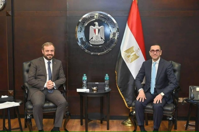 مصر وأرمينيا تبحثان تعزيز التبادل التجاري وجذب الاستثمارات بين البلدين