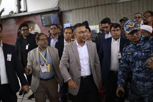 طارق رحمن يعود إلى بنغلاديش بعد سبعة عشر عاما من الغياب
