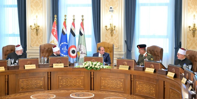 الرئيس السيسي يشهد اختبارات دعاة الأوقاف بالأكاديمية العسكرية ويؤكد إعداد كوادر متميزة