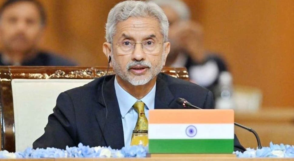 وزير الخارجية الهندي يغادر دكا