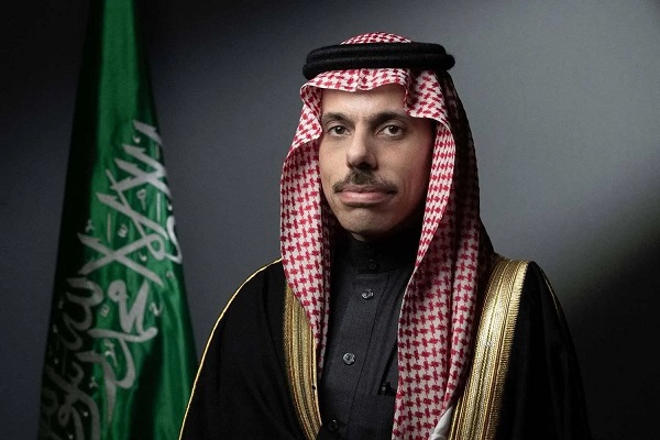 وزير الخارجية السعودي يشارك في اجتماع عربي تشاوري بالقاهرة
