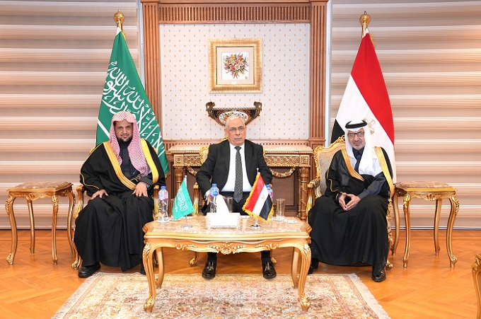 النائب العام يستقبل نظيره السعودي بمقر مكتبه بالقاهرة

