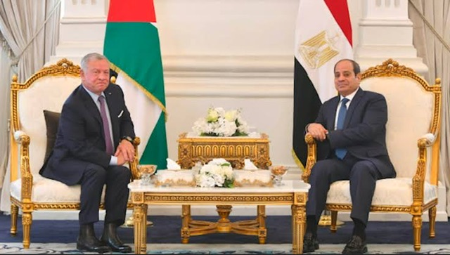 السيسي يهنئ العاهل الأردني بنجاح عمليته الجراحية ويتمنى له دوام الصحة