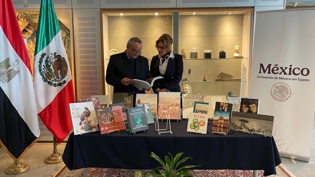 مصر والمكسيك تعززان العلاقات الثقافية عبر منحة كتب لمكتبة الإسكندرية