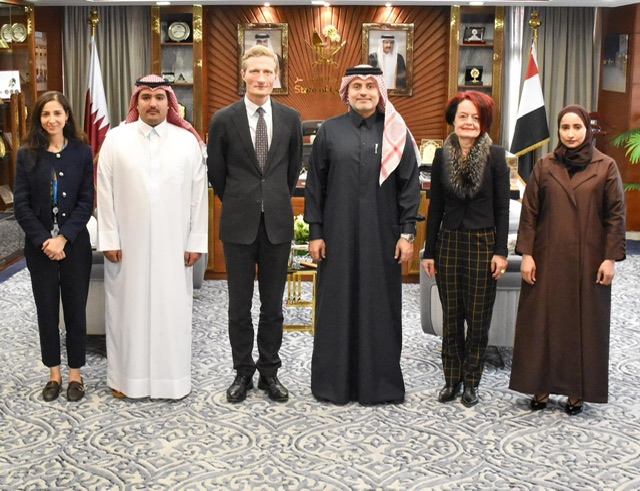 سفير قطر يبحث تعزيز الأمن الغذائي والمساعدات الإنسانية مع وفد برنامج الأغذية العالمي