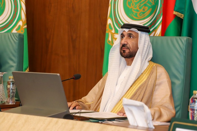 رئيس البرلمان العربي يؤكد على ضرورة توطين صناعة تكنولوجيا الذكاء الاصطناعي في الدول العربية