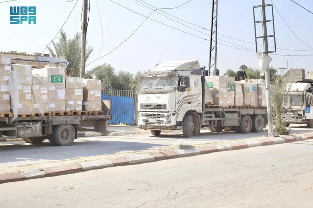 وصول قوافل مساعدات سعودية جديدة لدعم المستشفيات والمراكز الصحية جنوب قطاع غزة
