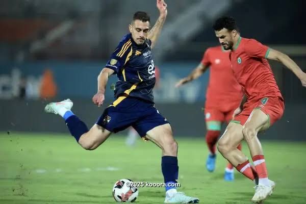 الأهلي يفوز على مودرن سبورت بثلاثية وينفرد بوصافة الدوري الممتاز
