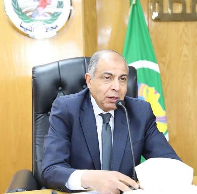محافظ المنيا يشدد على الأجهزة الرقابية الالتزام بتطبيق المواعيد الرمضانية  للمحال التجارية