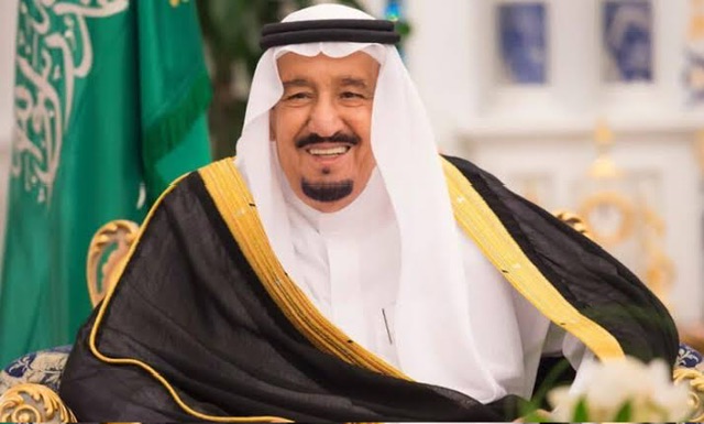 خادم الحرمين يوافق على توزيع 1.2 مليون مصحف في 45 دولة برمضان