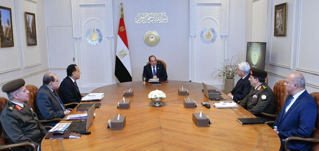 السيسي يتابع تطوير مؤسسات التعليم العالي ويوجه بتعزيز التحول الرقمي والبحث العلمي