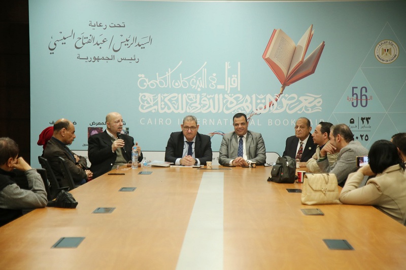 معرض الكتاب يناقش مستقبل اللغة العربية

