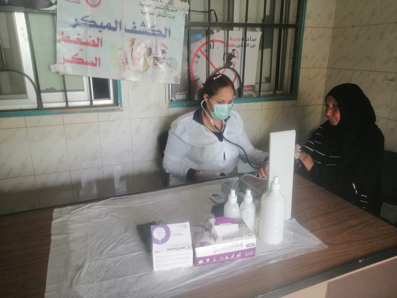 قافلة طبية مجانية تختتم أعمالها بالكشف على 590 حالة بالأقصر 

