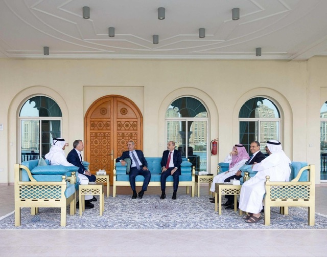 وزراء خارجية مصر وقطر والسعودية والأردن والإمارات يبحثون مع المبعوث الأمريكي جهود إعادة إعمار غزة