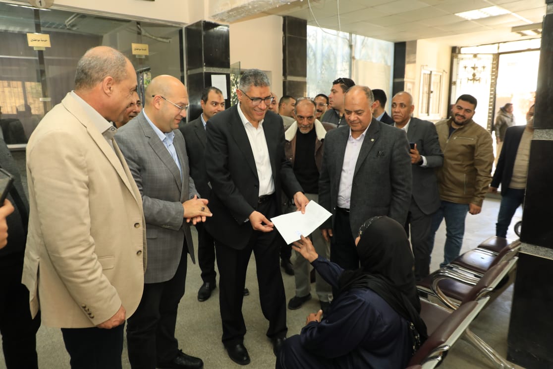 محافظ الجيزة يتابع موقف ملفات التصالح والتقنين والخطة الاستثمارية بكرداسة