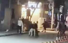 بعد واقعة التعدى على ضابط الشرطة .. اشتباكات ليليه في اهم شوارع قنا فجرا  وطعن رئيس مدينة صباحا 
