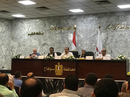 نائب وزير الصحة يجرى زيارة مفاجئة لعدد من المستشفيات ومنشآت الرعاية الأولية بمحافظة سوهاج
