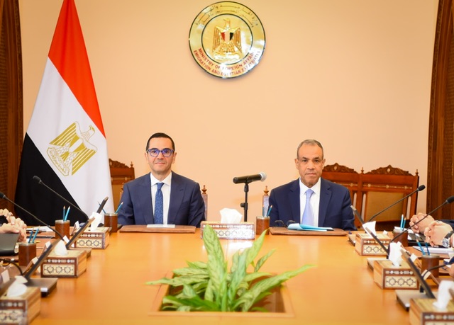 وزيرا الخارجية والاستثمار يناقشان تعزيز التعاون بين الوزارتين لدعم الاستثمار والاقتصاد الوطنى