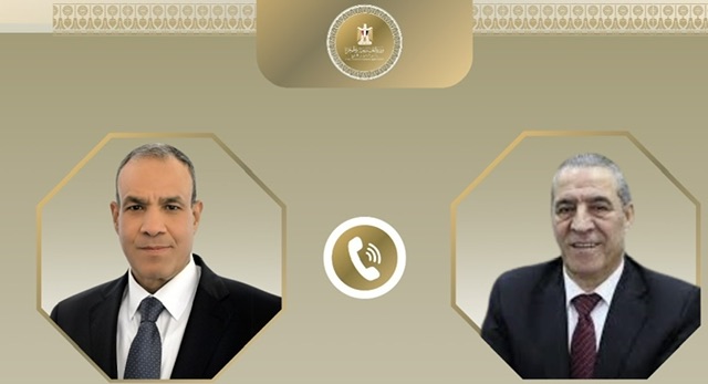 وزير الخارجية يبحث مع حسين الشيخ تطورات الأوضاع الخطيرة في غزة والضفة الغربية
