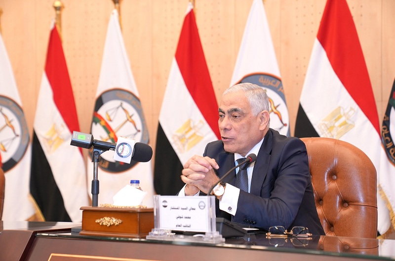 النائب العام يهنئ الرئيس السيسي بعيد الفطر المبارك

