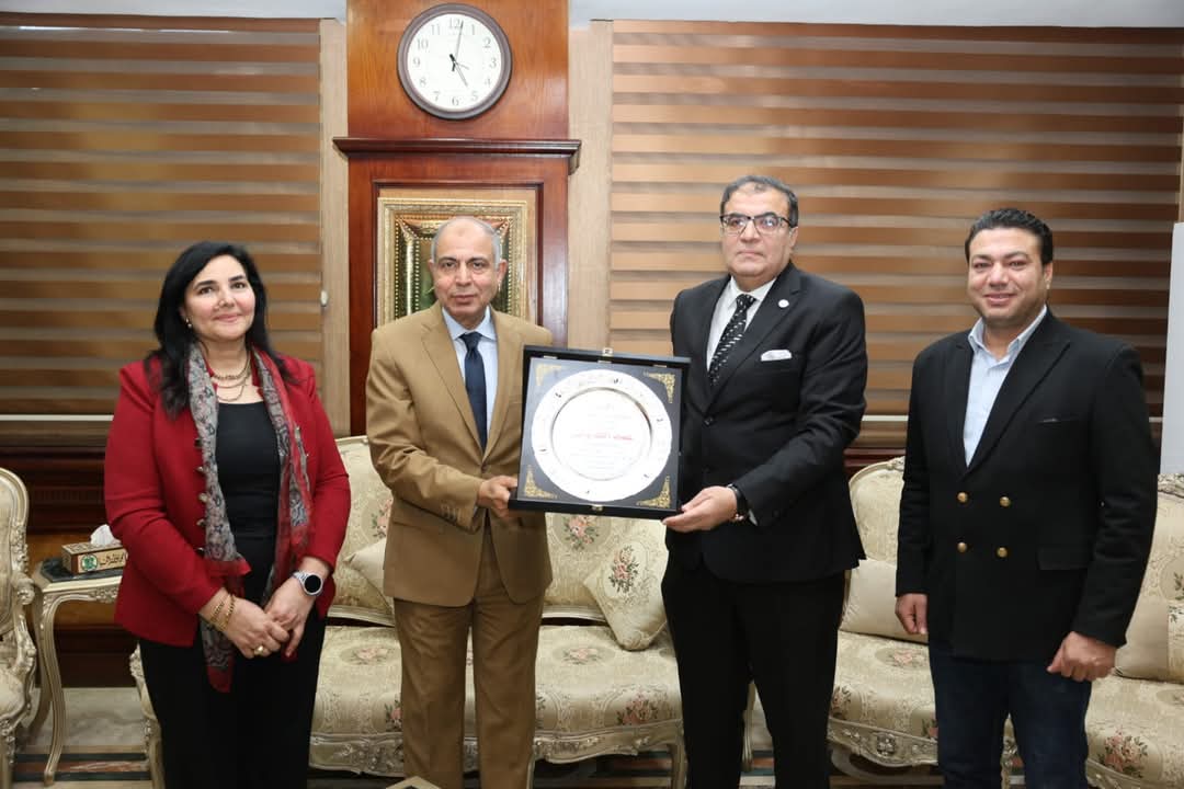 محافظ المنيا يلتقي وفد كيان سند شباب الصعيد لبحث دعم المبادرات الشبابية والتنموية