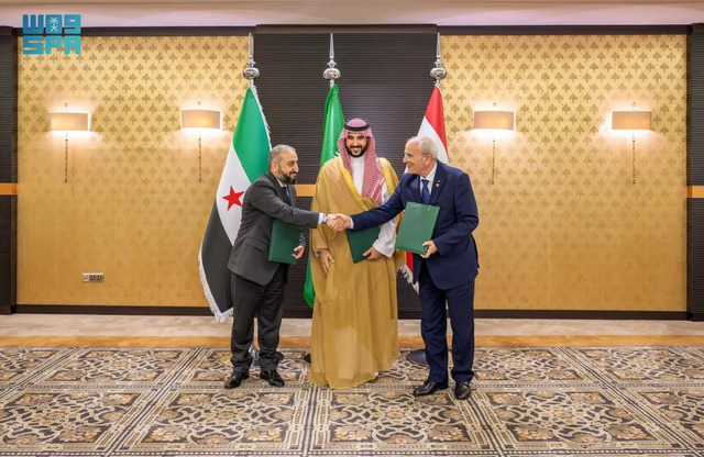 السعودية تستضيف اجتماعًا بين وزيري دفاع سوريا ولبنان لتعزيز التعاون الأمني والعسكري
