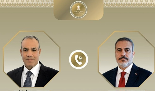 وزير الخارجية يبحث مع نظيره التركي جهود تثبيت وقف إطلاق النار في غزة