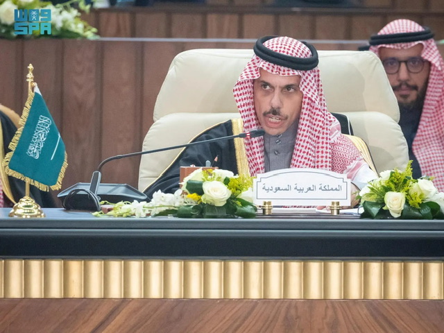 السعودية تؤكد رفضها القاطع لانتهاك حقوق الفلسطينيين وتدعو لضمانات دولية لحماية غزة
