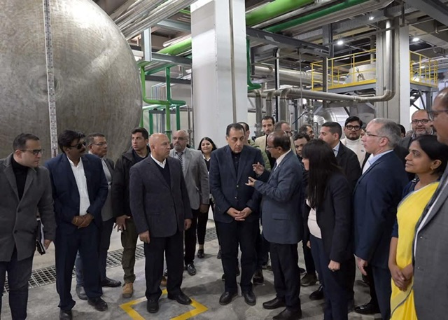 رئيس الوزراء المصري يفتتح مصنعين هنديين في منطقة السخنة الصناعية