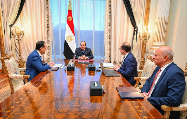 السيسي يوجه بمواصلة جهود ضبط الأداء المالي وتحسين الإنتاجية لتحقيق نمو أعلى