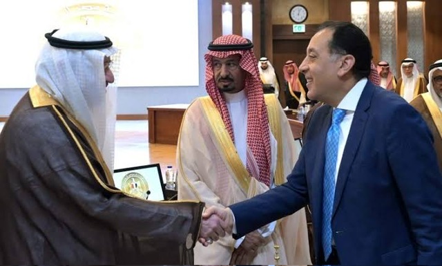 رئيس الوزراء يلتقي مساعد وزير الاستثمار  وعددًا من رجال الأعمال السعوديين بالقاهرة