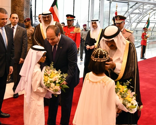 بالصور.. أبرز لقطات استقبال الرئيس السيسي في الكويت
