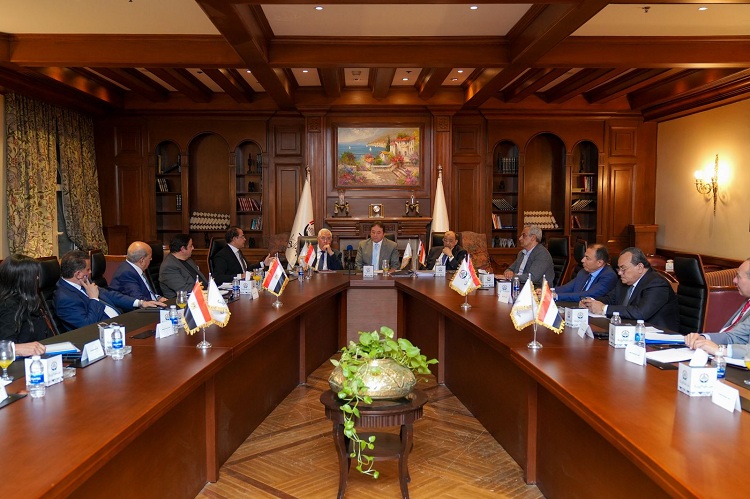 أمانة الدفاع والأمن القومى بحزب الجبهة تناقش قضية البطالة والهجرة والتعاون مع الأحزاب الفرنسية 