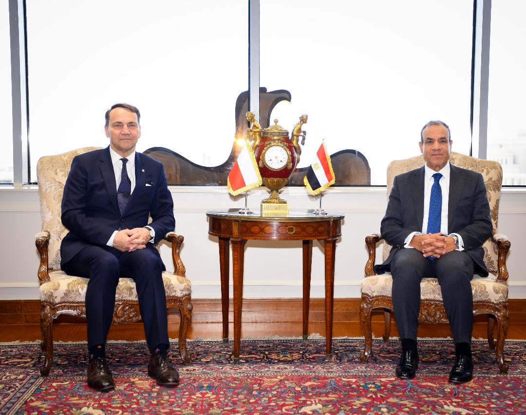 عبد العاطي يشيد بدعم وارسو لمصر ويؤكد أهمية تعزيز التعاون الاقتصادي والسياحي

