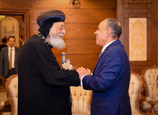 وزير الخارجية يقدم التهنئة لقداسة البابا تواضروس الثاني بمناسبة عيد القيامة المجيد