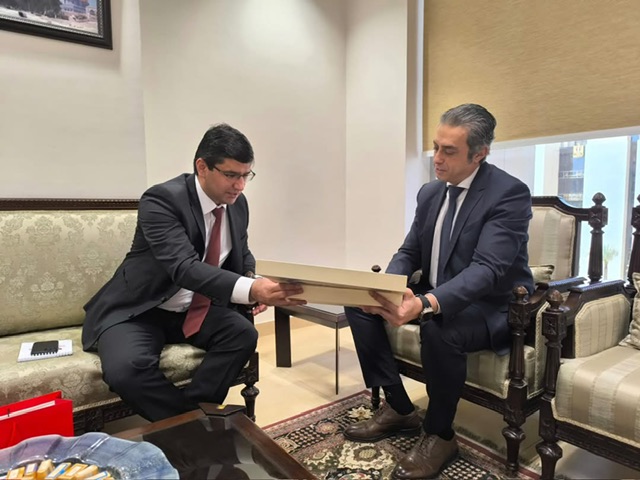 السفير الطاجيكي يبحث مع مسؤول بالخارجية المصرية تطورات القضية الفلسطينية 