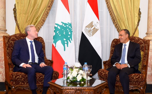 عبد العاطي لنظيره اللبناني: مصر سندٌ للبنان في السلم والأزمات
