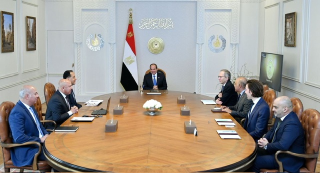 السيسي يبحث مع 