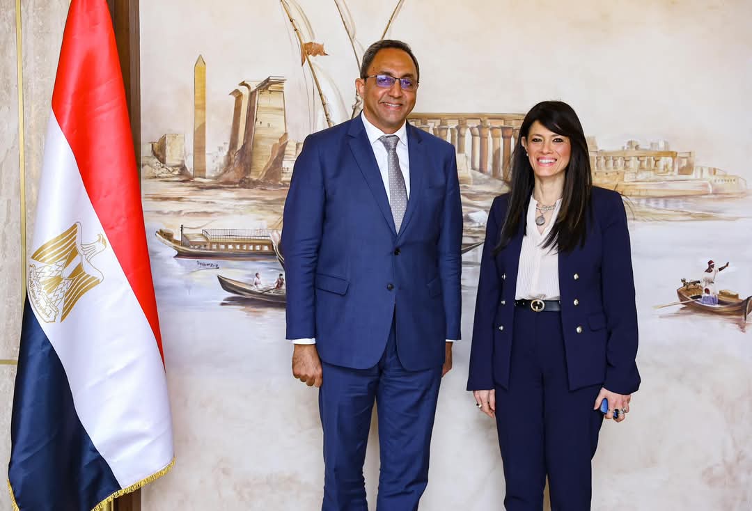 وزيرة التخطيط والتنمية الاقتصادية والتعاون الدولي تبحث مع محافظ قنا دعم جهود التنمية بالمحافظة

