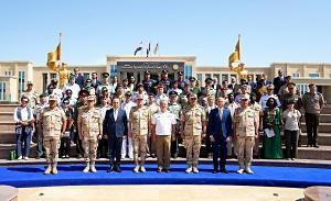 القوات المسلحة تنظم زيارة للملحقين العسكريين العرب والأجانب إلى الأكاديمية العسكرية المصرية والمشروعات القومية
