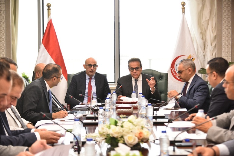 نائب رئيس مجلس الوزراء يعقد اجتماعا مع وزير التربية والتعليم لمناقشة تعديل قانون التعليم