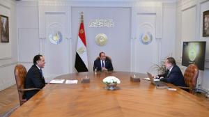 الرئيس السيسي يوجّه بمواصلة جهود تعزيز الاقتصاد الكلي وجذب الاستثمارات الأجنبية وتمكين القطاع الخاص