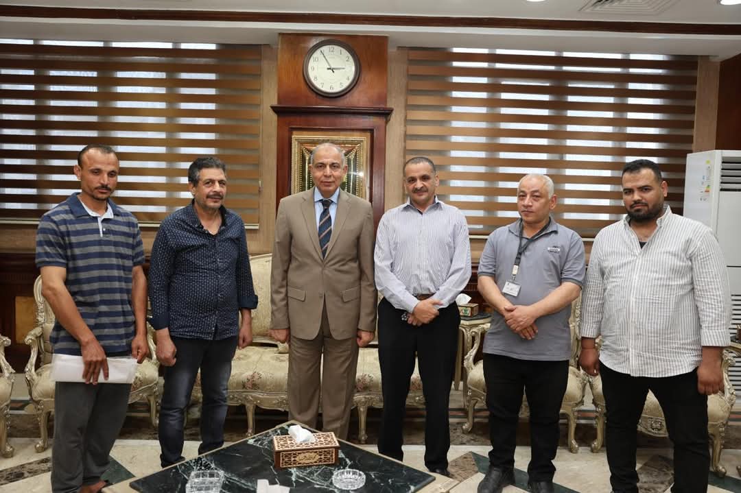 محافظ المنيا يلتقي شباب الخريجين لبحث مطالب عدد من مستفيدي مشروع الظهير الصحراوي 
